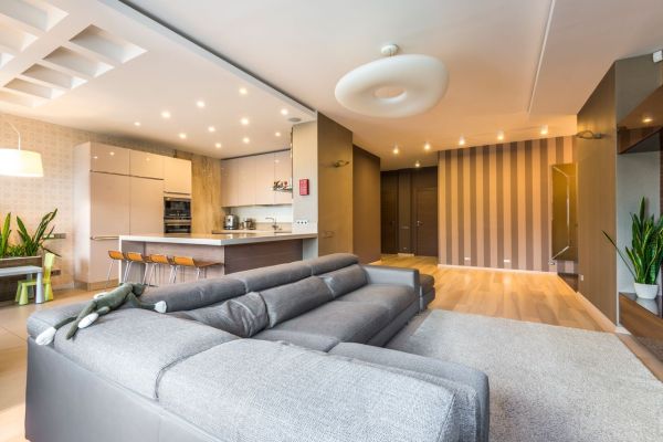 Choisir le plafonnier salon idéal pour un intérieur éclatant