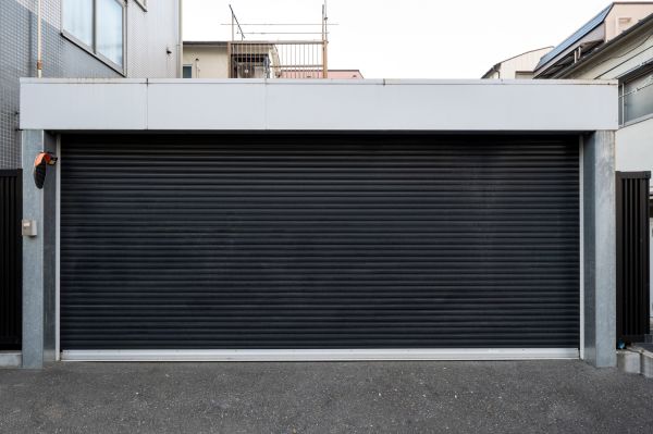 Découvrez nos portes de garage à caen : sécurité et style