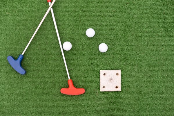 Les avantages du gazon synthétique : un choix judicieux